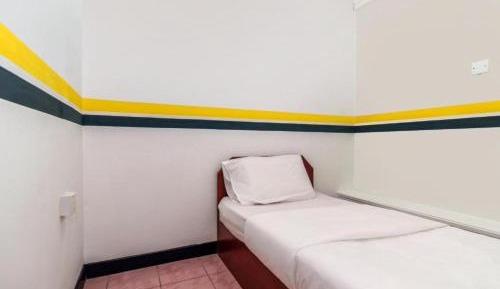 Standard Single Room with Shared Bathroom