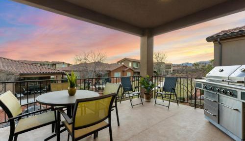 Four-Bedroom Holiday Home