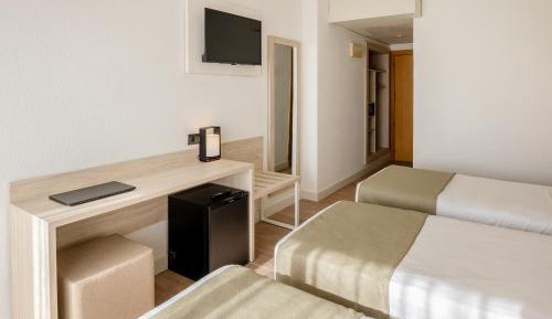 Triple Room (2 Adults + 1 Child)