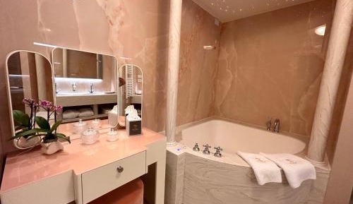 Suite with Sea View