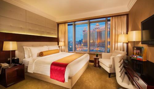 Broadway King Room