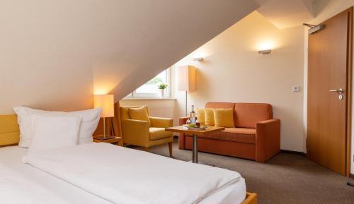 Large Double Room