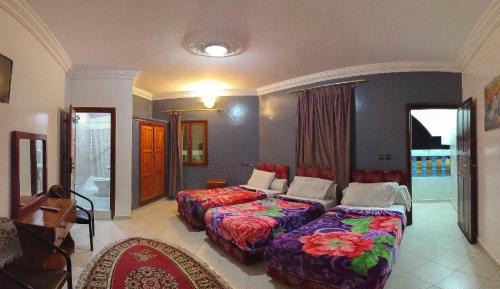 Deluxe Triple Room with Sea View
