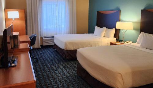 Queen Room with Two Queen Beds - Non-Smoking