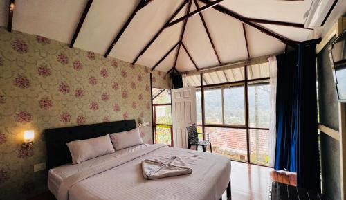 Double Room with Mountain View