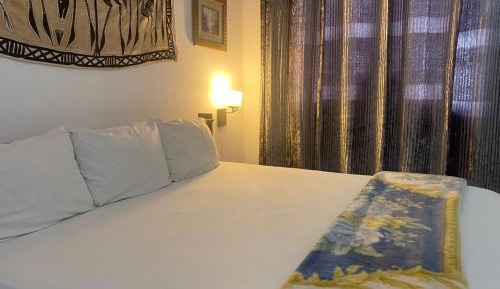 Queen Room with Garden View