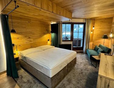Two-Bedroom Suite