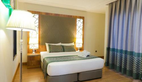 Deluxe Double Room with Bath