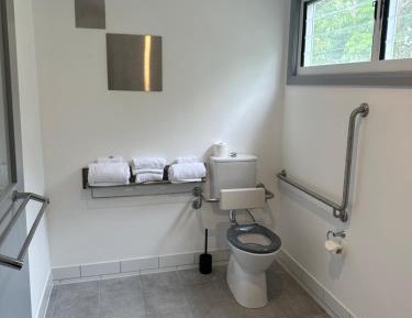 Queen Room - Disability Access