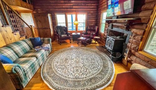Two-Bedroom Holiday Home