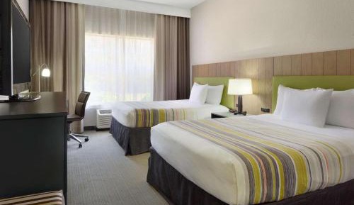 Queen Room with Two Queen Beds - Non-Smoking