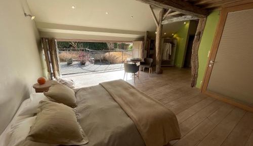 Deluxe Double Room with Extra Bed