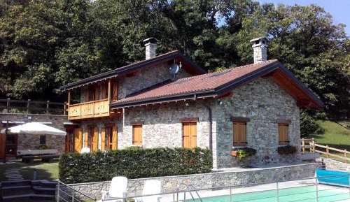 Four-Bedroom Holiday Home
