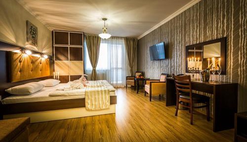 Large Double Room