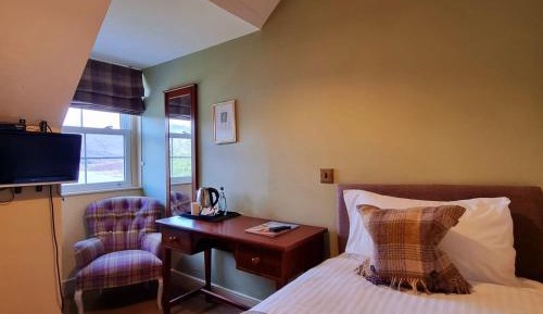 Single Room with View-Top Floor