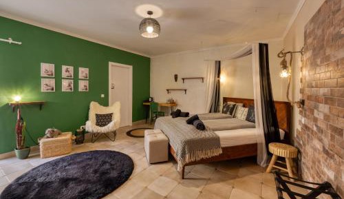 Deluxe Double Room with Shower