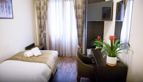 Small Single Room