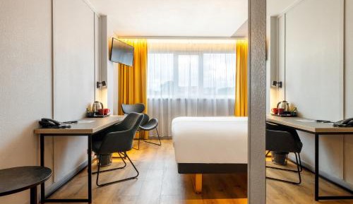 Premium Double or Twin Room with Old Town View