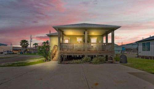 Two-Bedroom Holiday Home