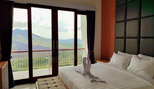 King Room with Mountain View
