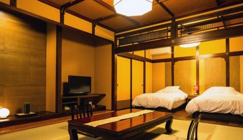 Twin Room with Shower