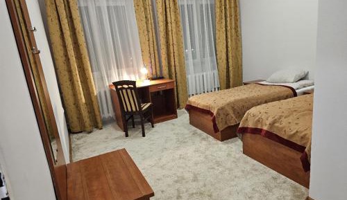 Standard Double Room with Shared Bathroom