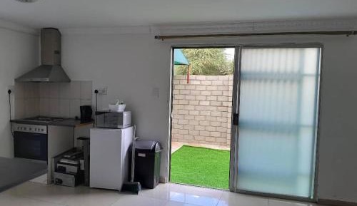 Apartment With Shared Bathroom