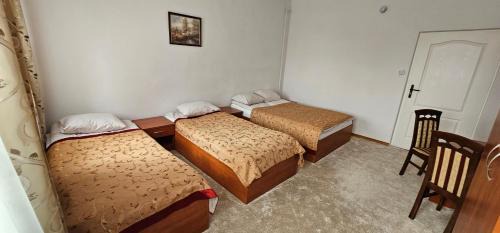 Economy Quadruple Room with Shared Bathroom