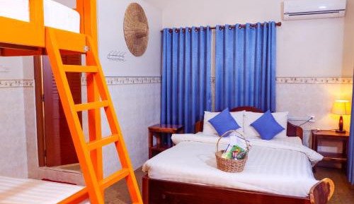 Family Room with Private Bathroom