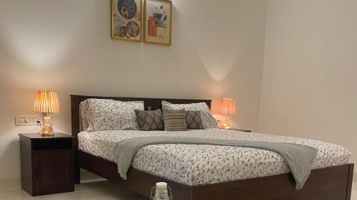 Business King Room