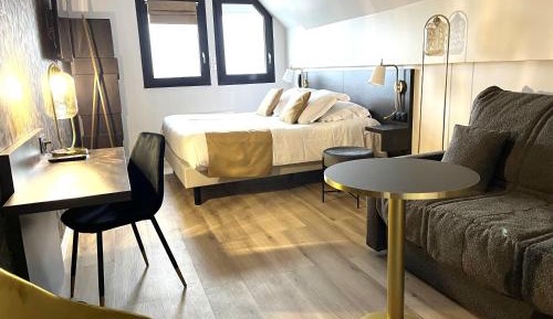 Comfort Double Room with Bay View