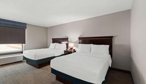 Room with Two Queen Beds - Non-Smoking