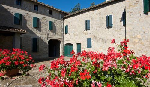 Apartment with Mountain View