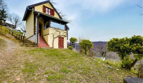 Two-Bedroom Holiday Home