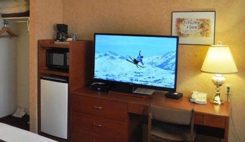 Deluxe Two-Bedroom Suite
