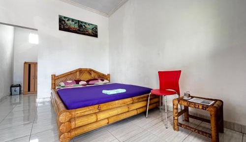 Single Room with Private Bathroom