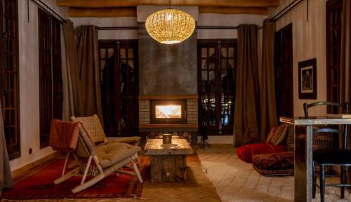 Delux family suite with terrace and mountain view