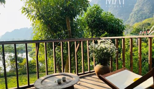 King Room with Lake View