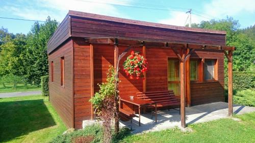 Bungalow (2 Adults)