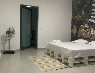 Quadruple Room with Private Bathroom