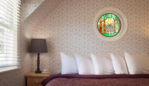 Alice’s Balcony Room