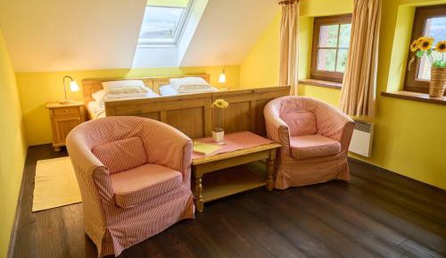 Deluxe Family Suite