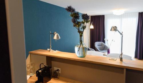 Comfort Double Room with Balcony and Lake View