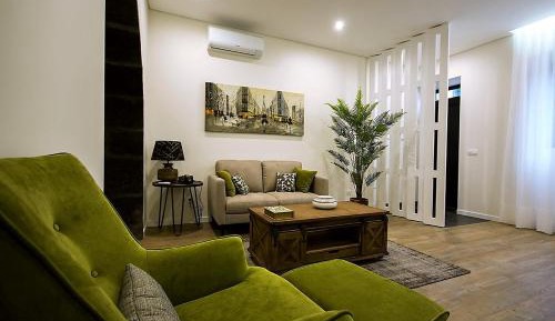 One-Bedroom Apartment