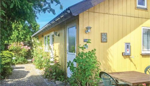 One-Bedroom Holiday Home