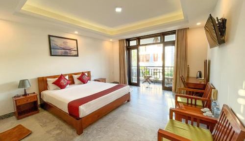 Queen Room with Garden View