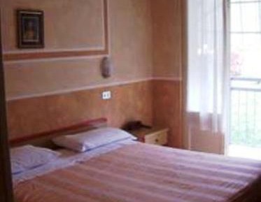Double or Twin Room with Balcony and Lake View