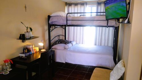 Twin Room with Mountain View