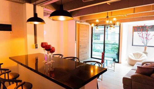 Four-Bedroom Apartment with Balcony 