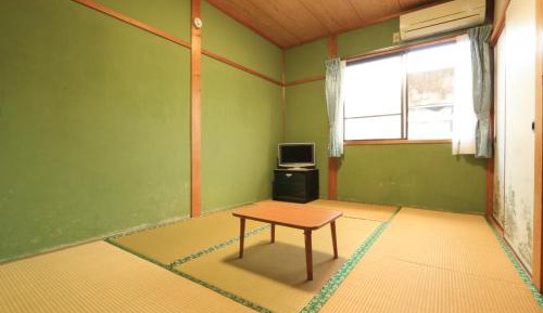 Japanese-Style Room